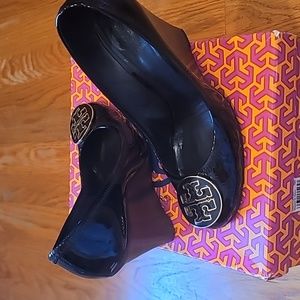 Tory Burch Patent Sophie Wedge